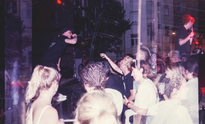 41Cross Club, Pain, Rook